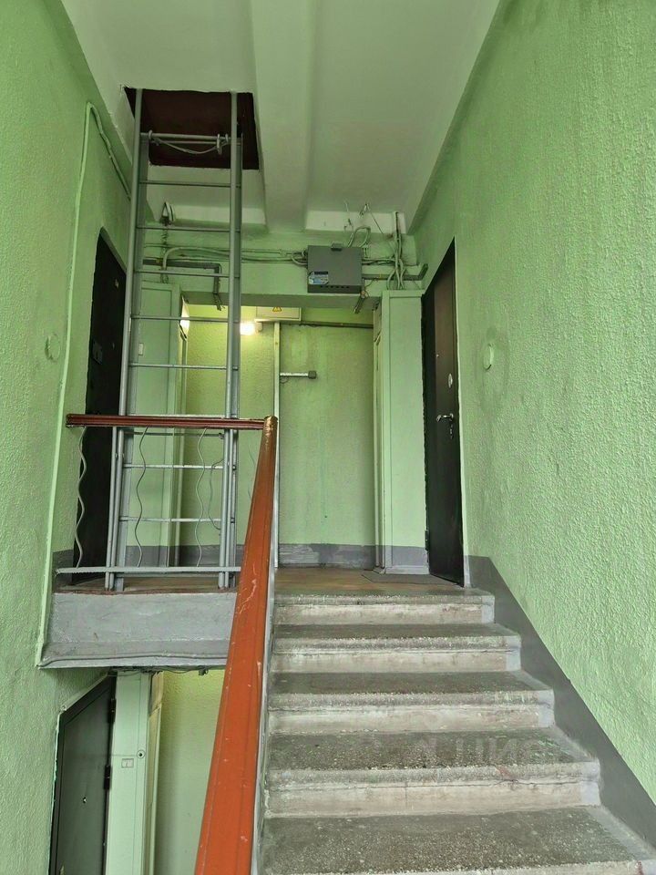 Продажа 2-комн квартиры на вторичном рынке улица Типанова, 17