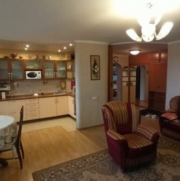 Продажа 3-комн квартиры на вторичном рынке Ставропольская улица,  д. 36