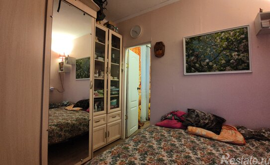 Продажа 2-комн квартиры на вторичном рынке улица Композиторов,  д. 5 к1