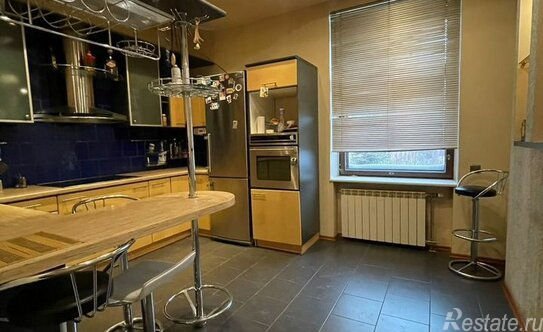 Продажа 6-комн квартиры на вторичном рынке Парголовский переулок,  д. 9/27