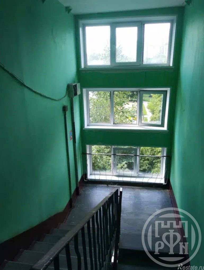 Продажа 2-комн квартиры на вторичном рынке Пулковская ул. ,  д. 19