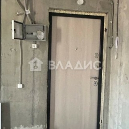 Продажа 1-комн квартиры на вторичном рынке Полярная ул,  д. 3