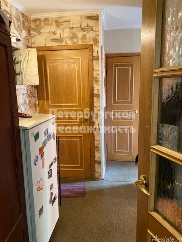 Продажа 2-комн квартиры на вторичном рынке Петергоф г., Ропшинское шос.,  д. 2