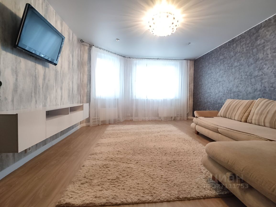 Продажа 3-комн квартиры на вторичном рынке Серпухов, Спортивная улица, 8к2