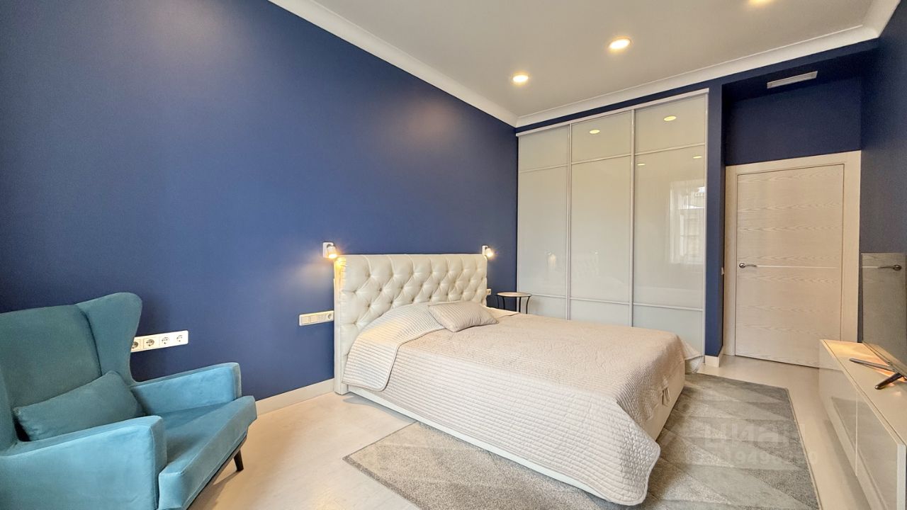 Продажа 2-комн квартиры на вторичном рынке проспект Елизарова, 1