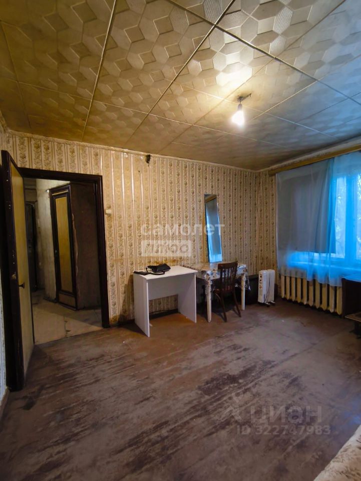 Продажа 2-комн квартиры на вторичном рынке Куровское, улица Советская,  д. 82