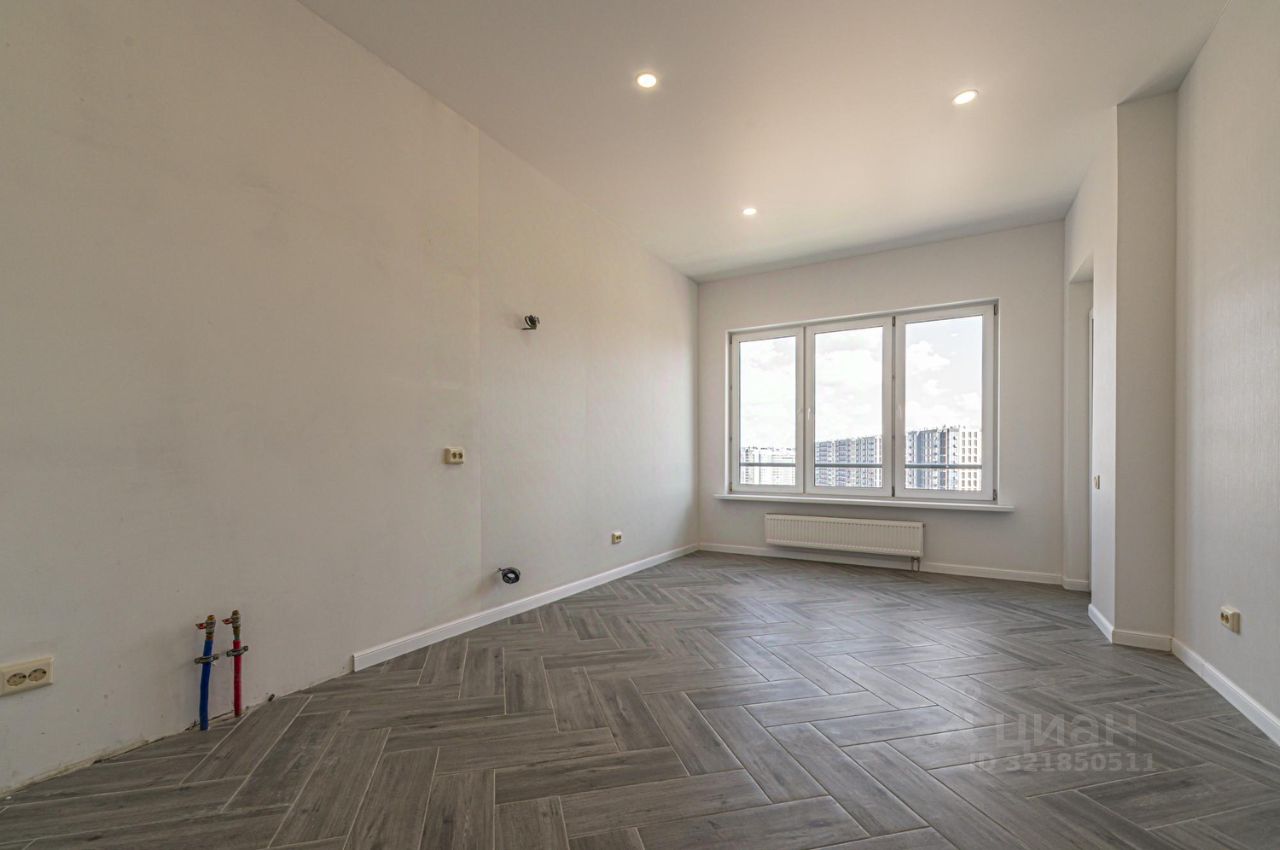 Продажа 2-комн квартиры на вторичном рынке проспект Крузенштерна, 2