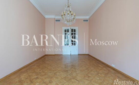 Аренда 6-комн квартиры на вторичном рынке Староконюшенный переулок,  д. 5/14