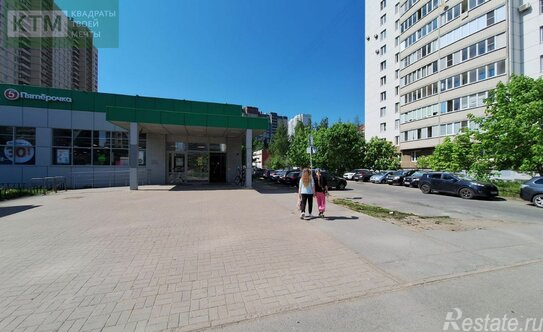 Продажа 1-комн квартиры на вторичном рынке Яхтенная улица,  д. 42