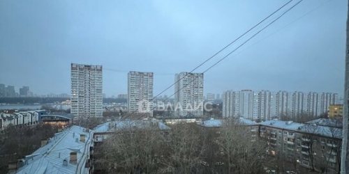 3-комн квартира ул Свободы,  д. 49,  к. 2