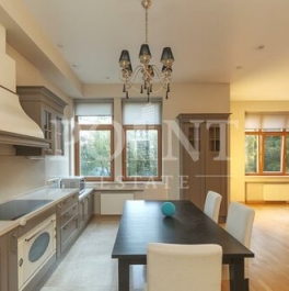 Аренда 2-комн квартиры на вторичном рынке переулок Сивцев Вражек,  д. 20