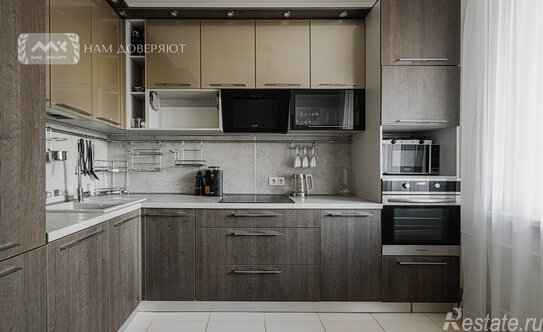 Продажа 3-комн квартиры на вторичном рынке проспект Медиков,  д. 10 к2