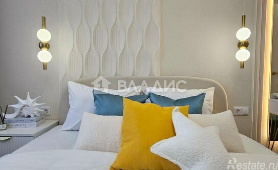 Продажа 3-комн квартиры на вторичном рынке Ташкентская улица,  д. 15/22