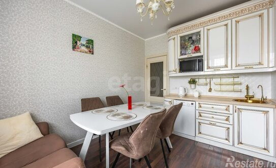 Продажа 3-комн квартиры на вторичном рынке ул Учительская,  д. 18,  к. 3