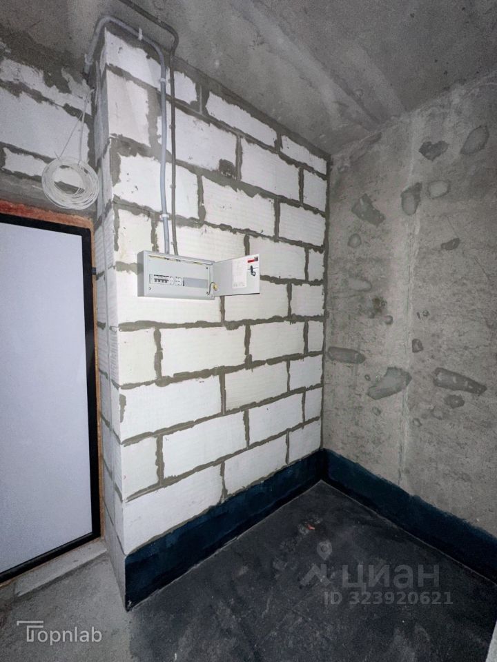 Продажа 1-комн квартиры на вторичном рынке Новоостаповская улица, 20