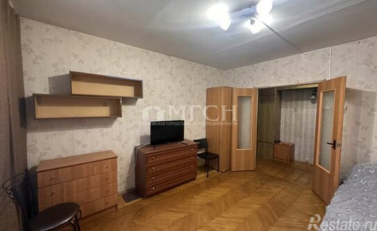 Продажа 2-комн квартиры на вторичном рынке Лебедянская улица,  д. 19