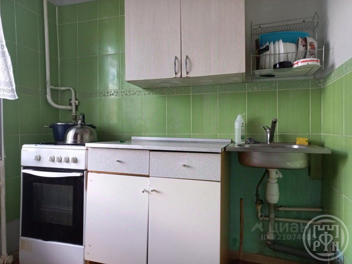 Продажа 3-комн квартиры на вторичном рынке Сестрорецк, улица Борисова, 4