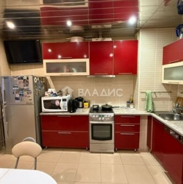 Продажа 3-комн квартиры на вторичном рынке Звёздная улица,  д. 20