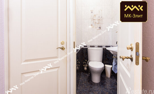 Продажа 4-комн квартиры на вторичном рынке Конюшенная Б. ул,  д. 13