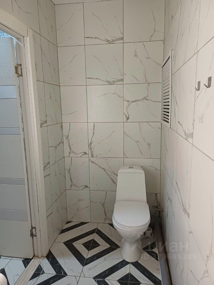 Аренда 2-комн квартиры на вторичном рынке Новоивановское пгт, бульвар Эйнштейна, 2