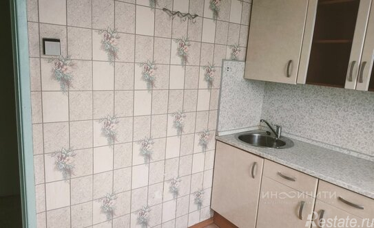 Продажа 2-комн квартиры на вторичном рынке Уральская ул,  д. 17