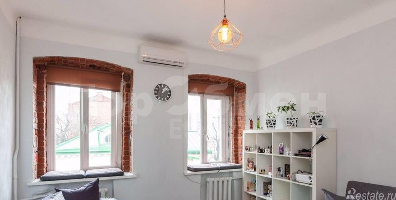 Продажа 3-комн квартиры на вторичном рынке Гжельский переулок, 3