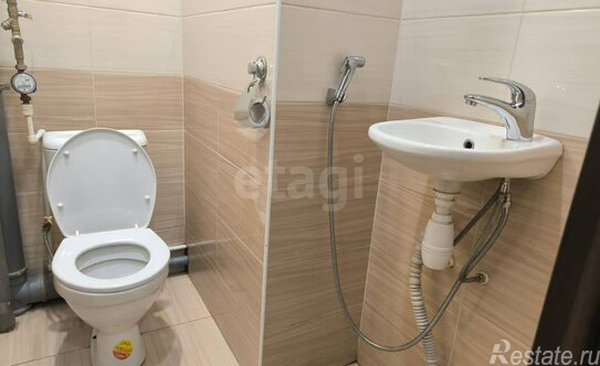 Продажа 2-комн квартиры на вторичном рынке Орджоникидзе ул,  д. 52