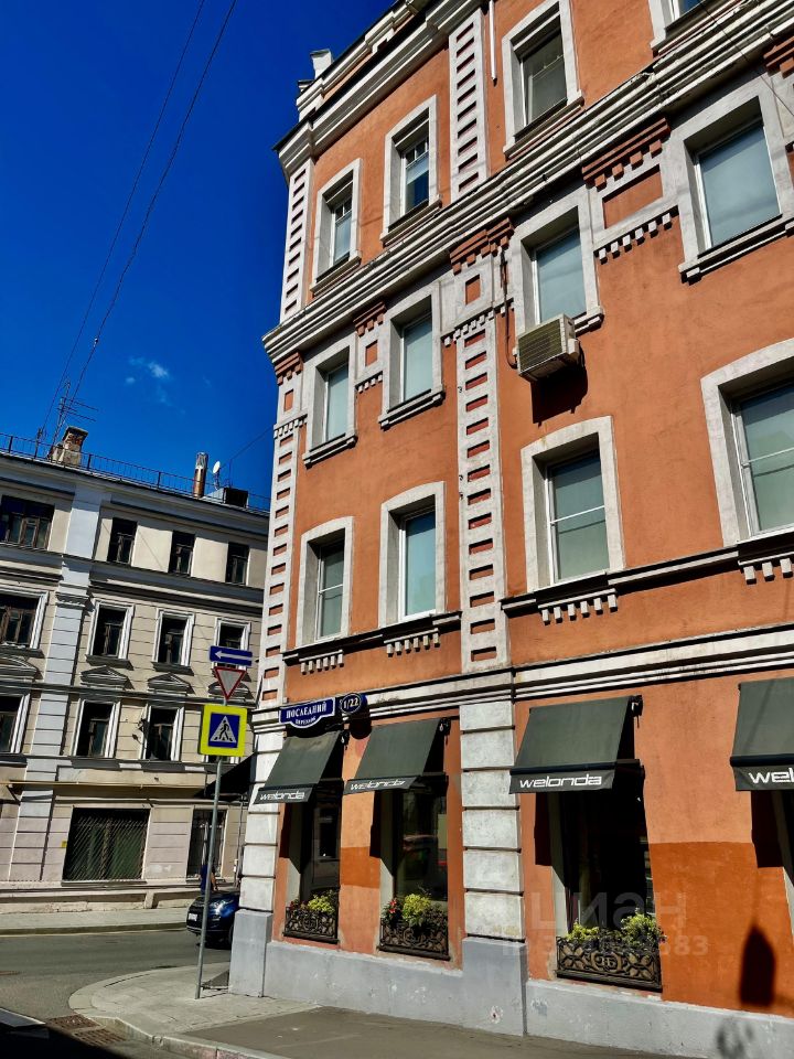 Продажа 4-комн квартиры на вторичном рынке Трубная улица, 22/1