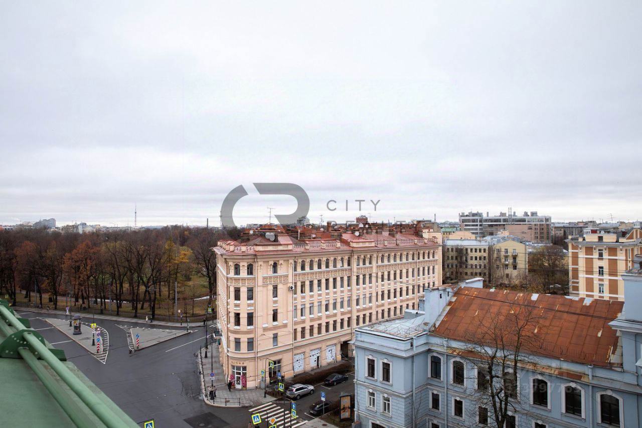 Продажа 5-комн квартиры на вторичном рынке Кирочная улица, 45