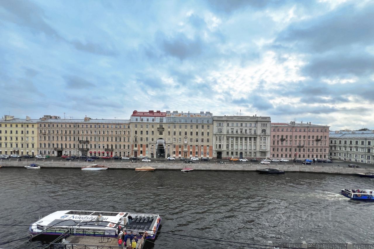 Продажа 3-комн квартиры на вторичном рынке набережная Реки Фонтанки, 45