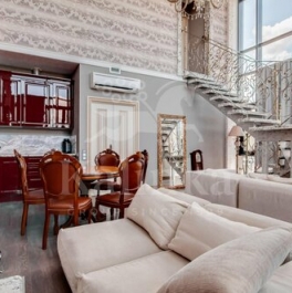 Продажа 4-комн квартиры на вторичном рынке Ямского Поля 3-я ул,  д. 9