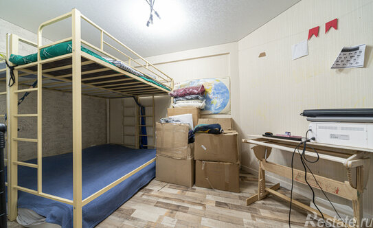 Продажа 1-комн квартиры на вторичном рынке ул Коммунаров,  д. 190