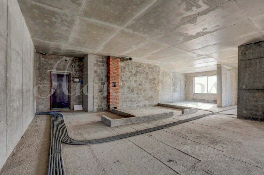 Продажа 5-комн квартиры на вторичном рынке улица Маршала Конева, 14