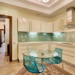 Аренда 4-комн квартиры на вторичном рынке Зачатьевский 1-й пер, д. 5 Аренда 4-комн квартиры на вторичном рынке Зачатьевский 1-й пер, д. 5