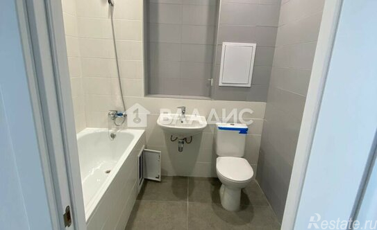 Продажа 1-комн квартиры на вторичном рынке Красноказарменная улица,  д. 14А к6