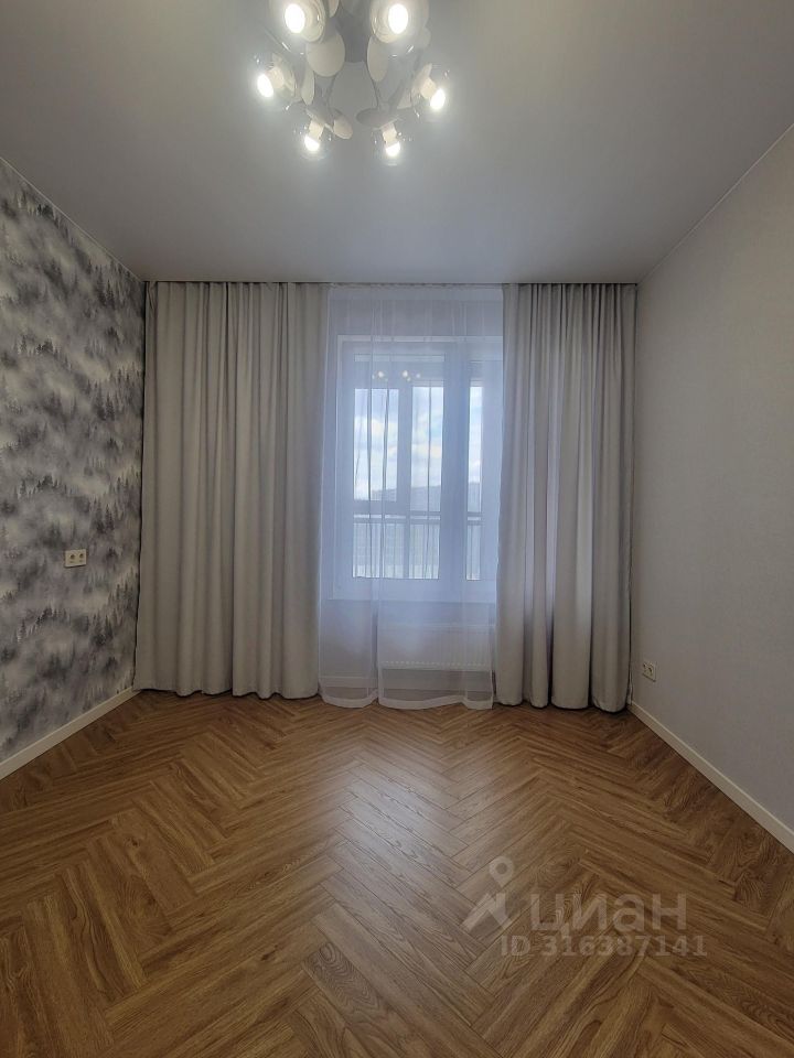 Продажа 2-комн квартиры на вторичном рынке проспект Крузенштерна, 2