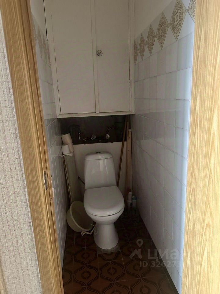 Продажа 2-комн квартиры на вторичном рынке улица Чекистов, 38