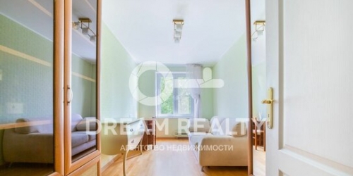 3-комн квартира Астрадамская улица,  д. 4