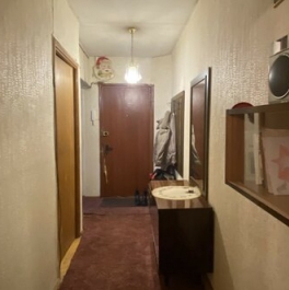 Продажа 2-комн квартиры на вторичном рынке Парковая 16-я ул,  д. 49,  к. 1