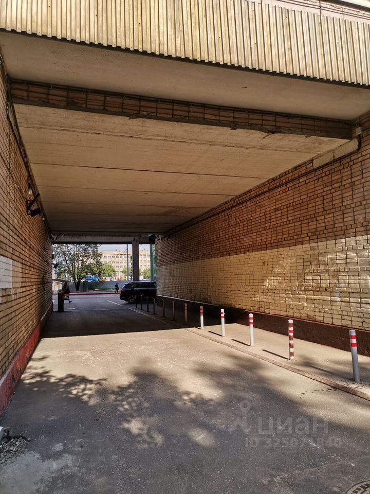 Продажа 3-комн квартиры на вторичном рынке Тихвинская улица, 17С1