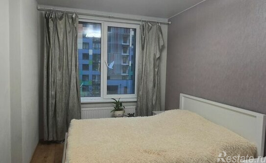 Продажа 2-комн квартиры на вторичном рынке улица Крыленко,  д. 1 к1 с4