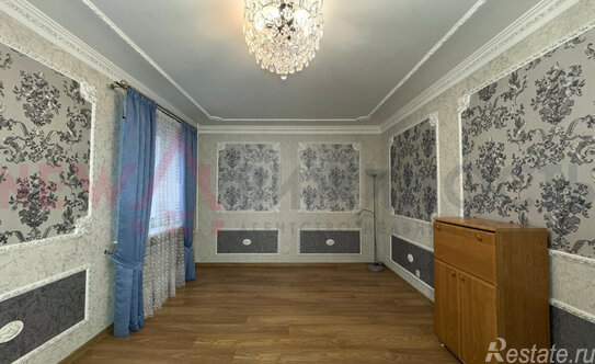 Продажа 3-комн квартиры на вторичном рынке улица Джона Рида,  д. 8