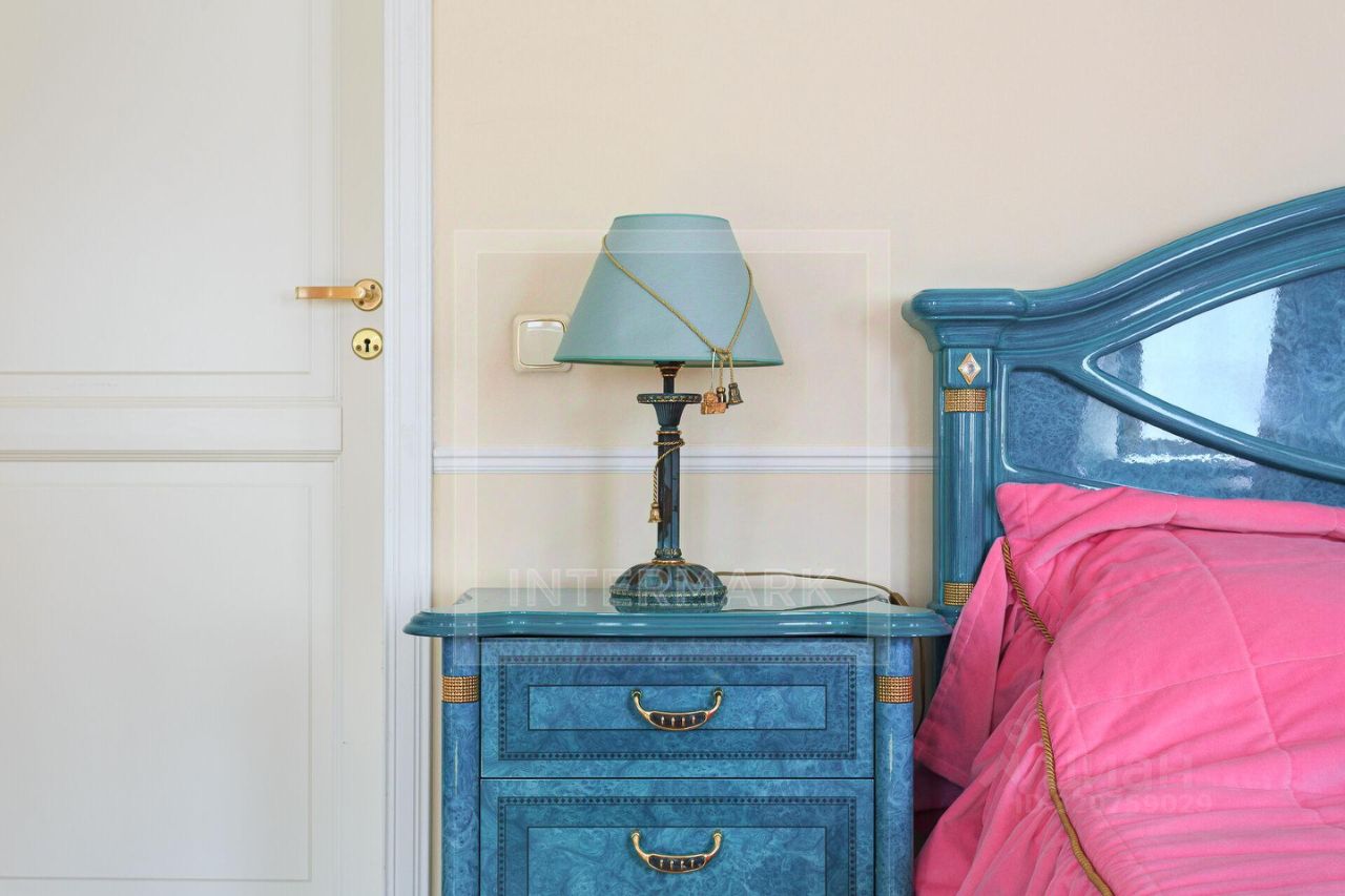 Продажа 4-комн квартиры на вторичном рынке переулок Луков, 7