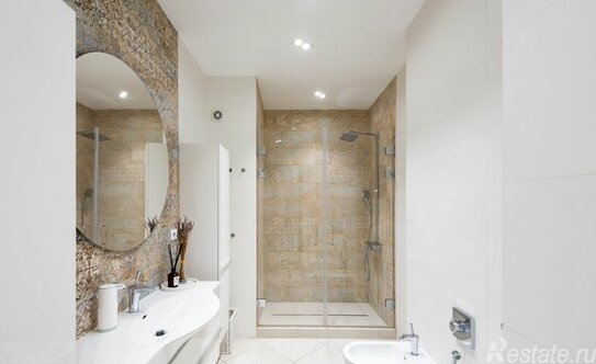 Продажа 5-комн квартиры на вторичном рынке ул Серпуховский Вал,  д. 21,  к. 3