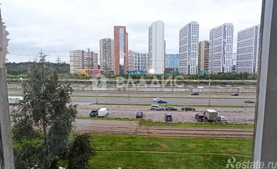 Продажа 4-комн квартиры на вторичном рынке Суздальский пр-кт,  д. 9