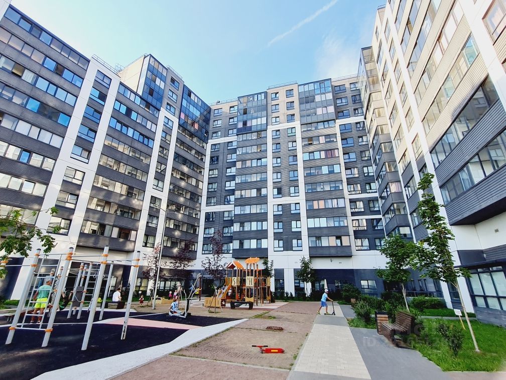 Продажа 1-комн квартиры на вторичном рынке Новоселье городской поселок, улица Центральная, 10к2