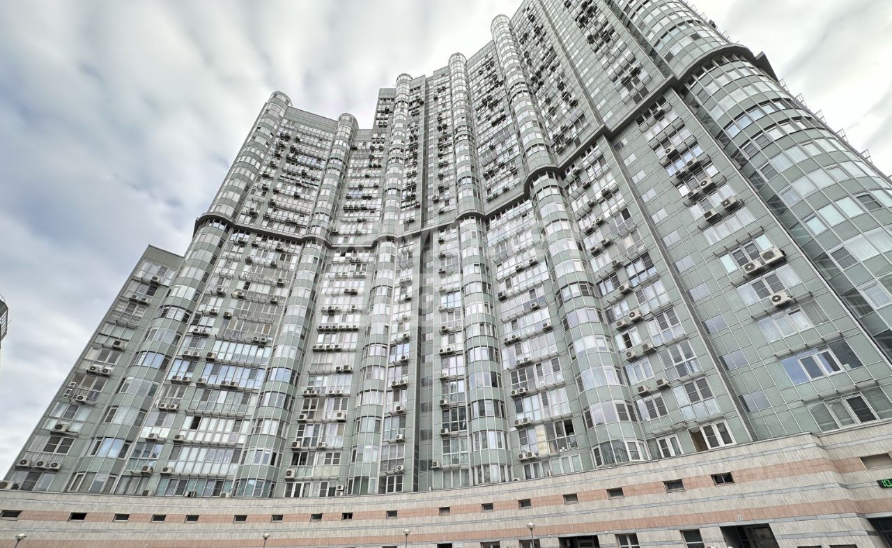 Продажа 2-комн квартиры на вторичном рынке Малая Юшуньская улица, 3