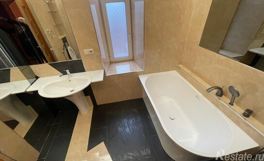 Аренда 5-комн квартиры на вторичном рынке Мичуринская улица,  д. 21/11