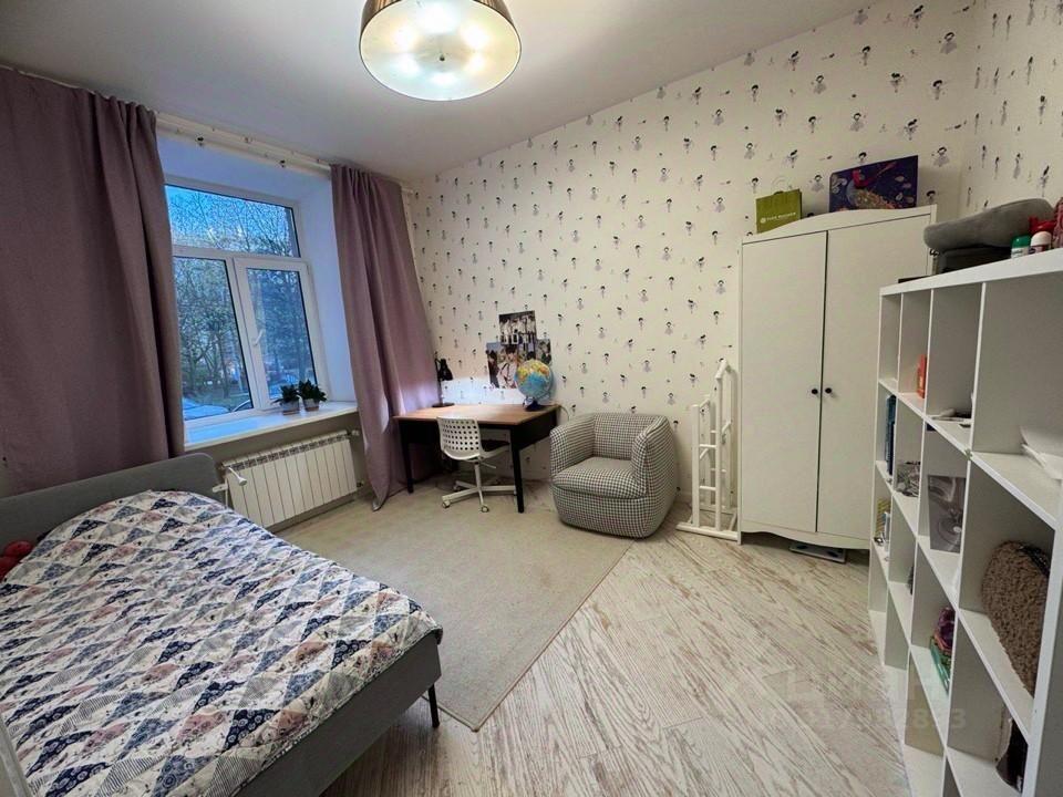 Продажа 2-комн квартиры на вторичном рынке Московский проспект, 182