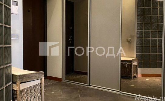 Продажа 1-комн квартиры на вторичном рынке Тихвинская улица,  д. 4